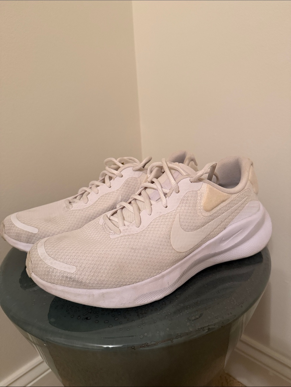 Nike Women’s White and Cream Lightweight Training Sneakers